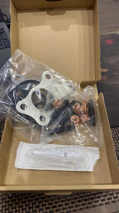 Комплект для монтажу, компресор