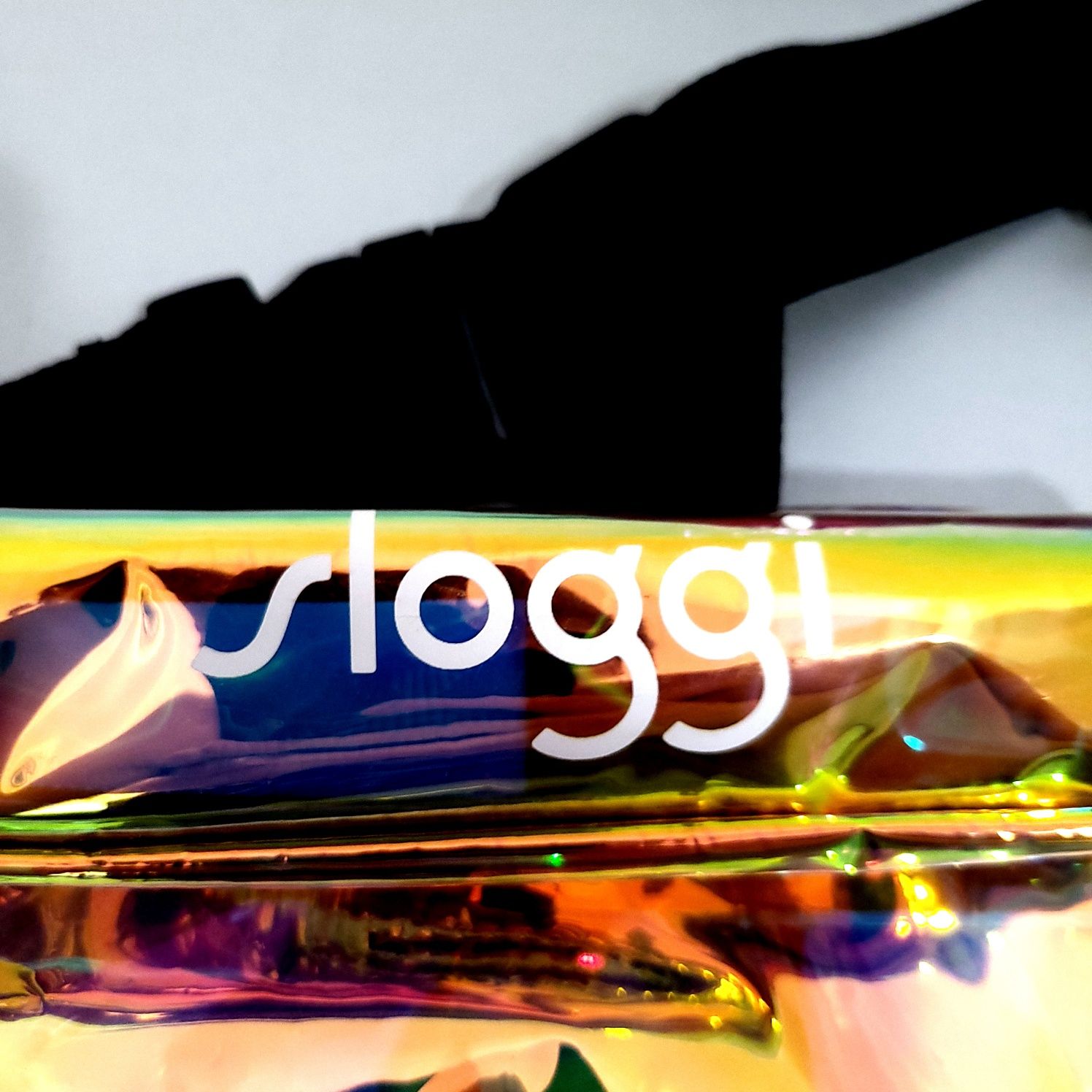 Holograficzna nerka/torba biodrowa Sloggi