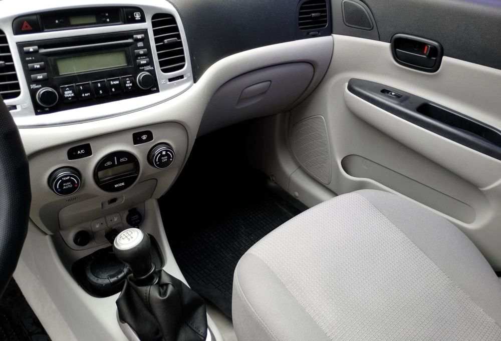 Hyundai Accent.