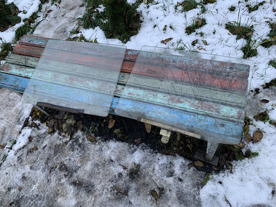 Стекла дверные боковые форточка ВАЗ классика Жигули оригинал