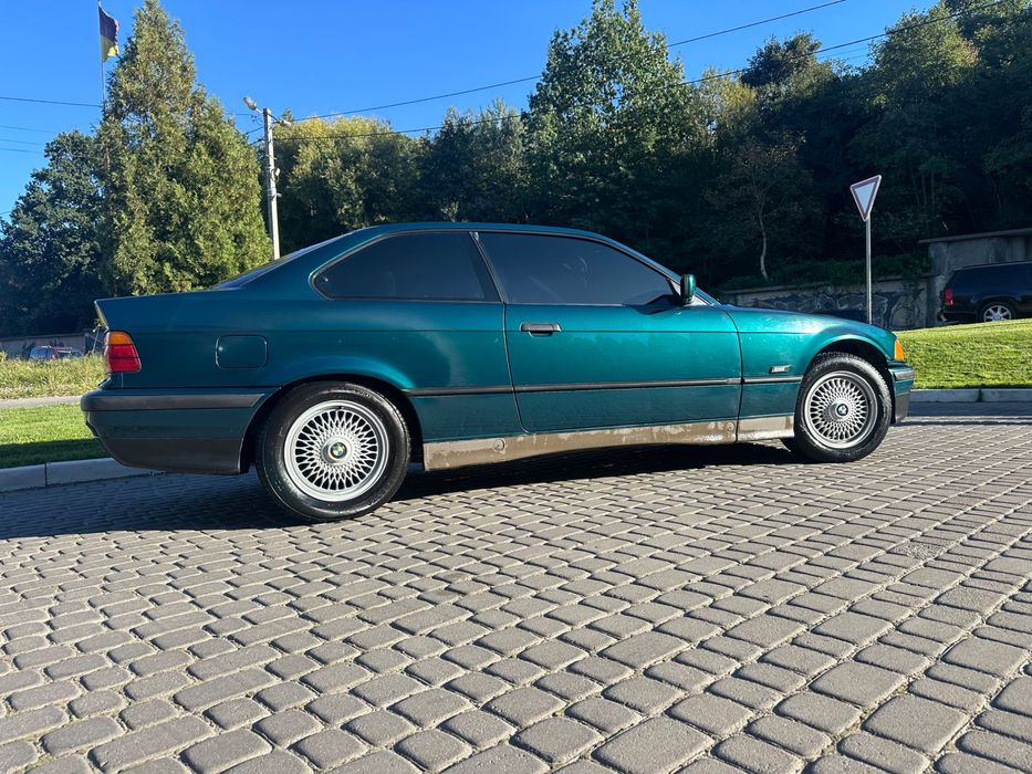 BMW 320I 2,0 автомат 1996р