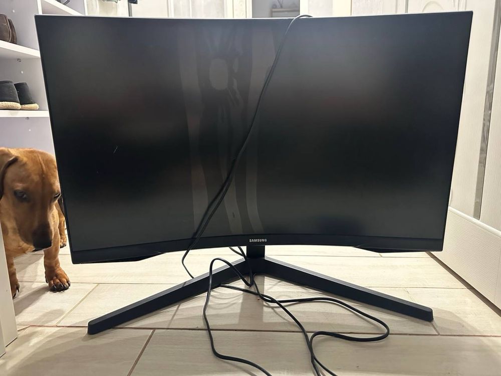 Монитор Samsung Odyssey G5 27” с разбитой матрицей, на запчасти