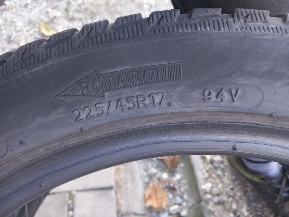 2x Opony Używane Całoroczne 225/45R17 Michelin