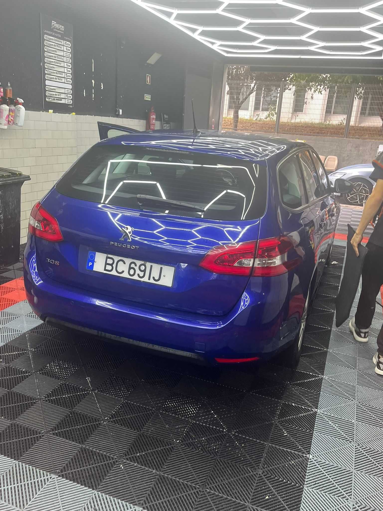 vendo Peugeot 308 1.5  2020/7