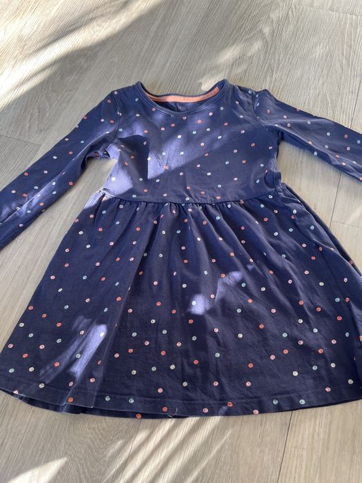 Sukienka dziewczęca rozmiar 104/110
