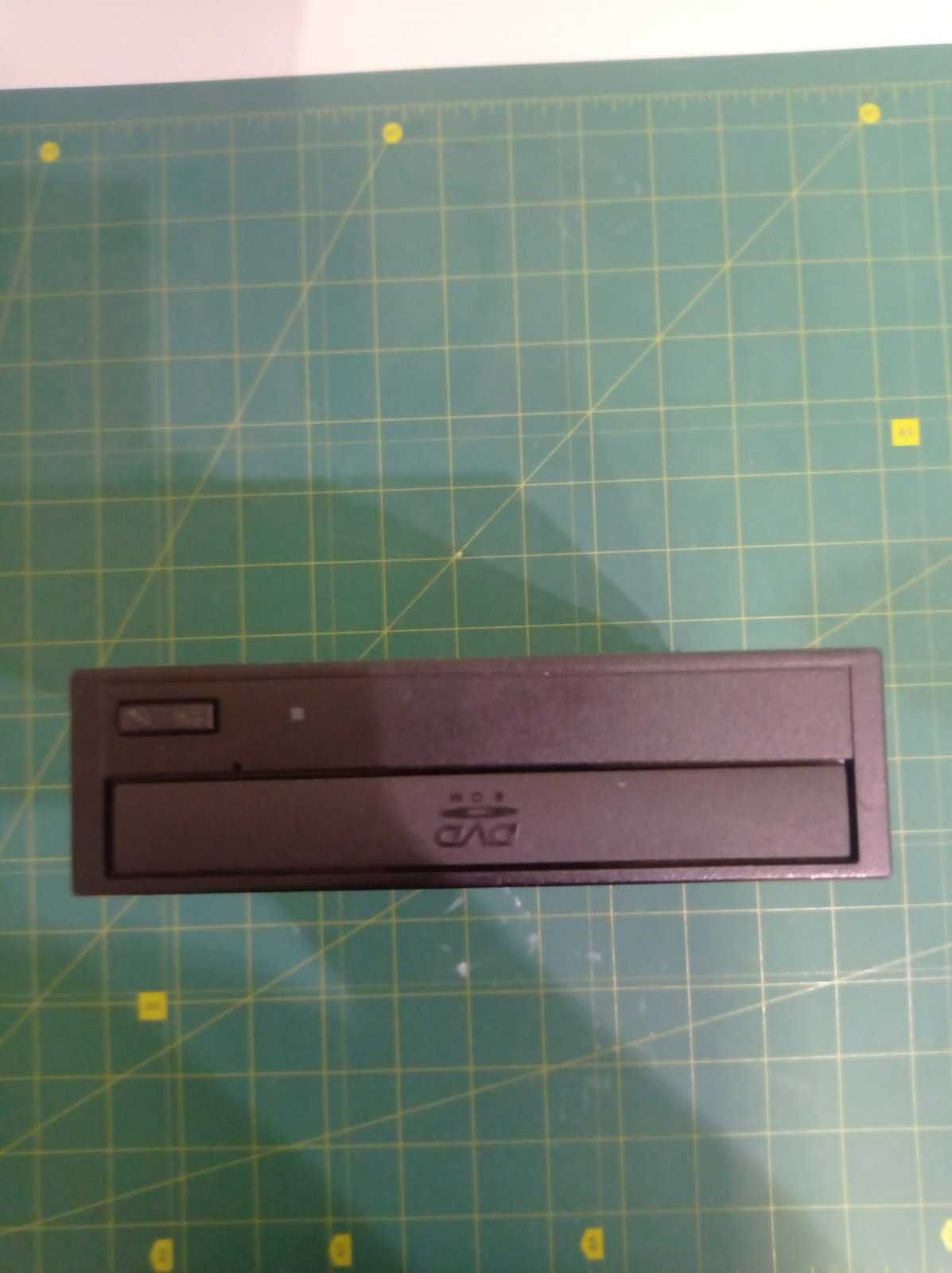 DVD-ROM привод TS-H353B (DE/HW) SATA