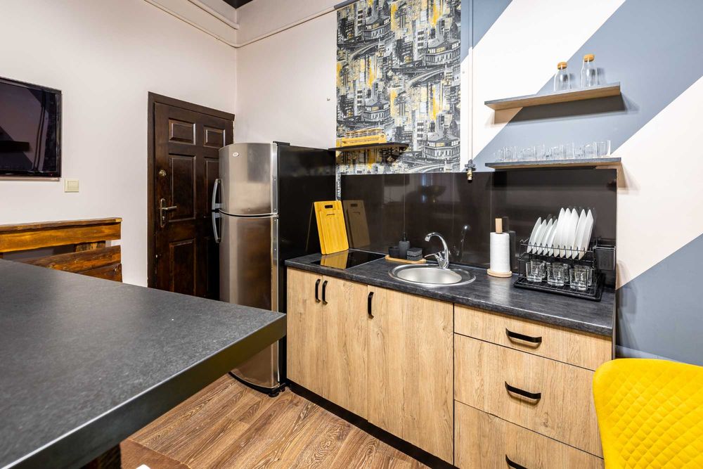 Оренда житла подобова центр університет Франка вул. Листопадового Чину