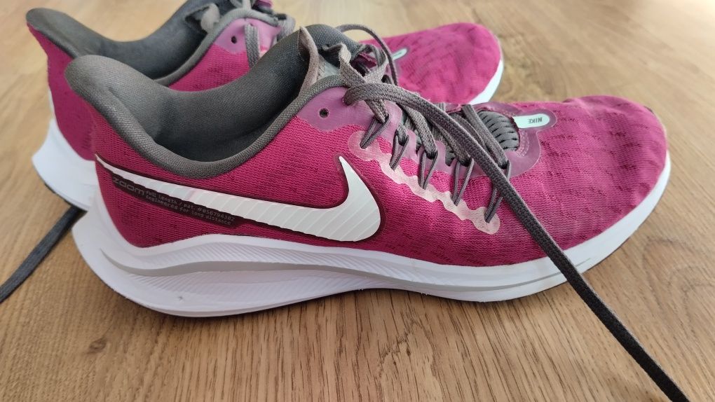 Buty Nike air zoom do biegania r.39