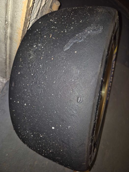 Intry intra 13x7  honda civic michelin slick pirelli