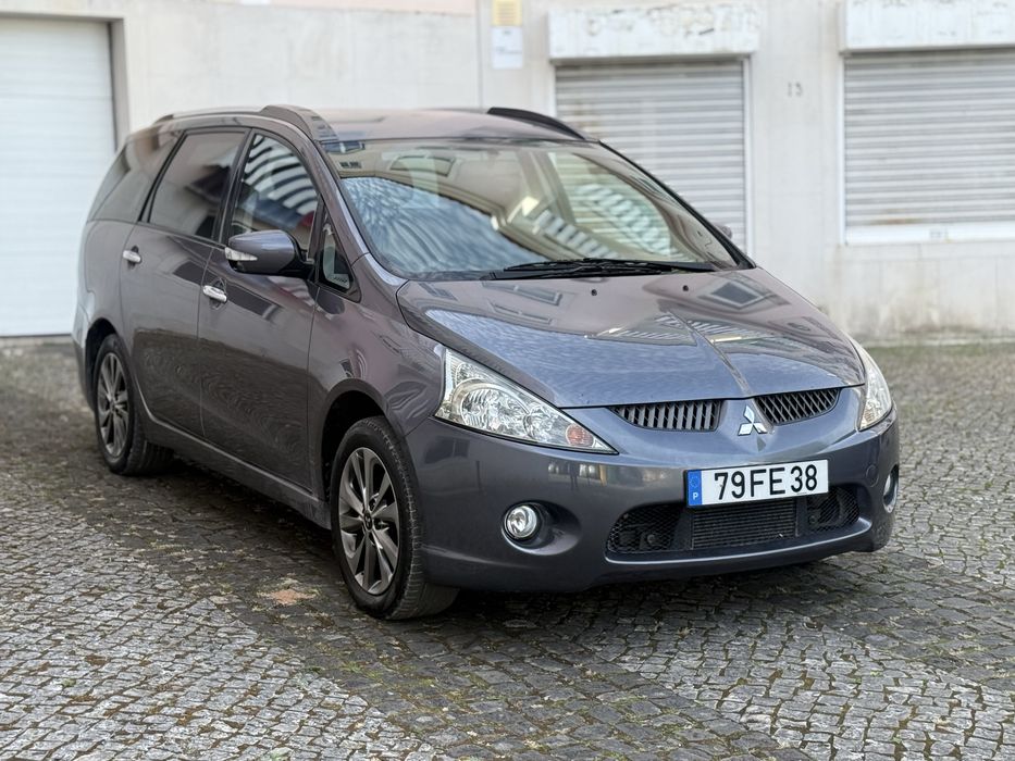 Mitsubishi Grandis| 2008 |7 lugares |Nacional