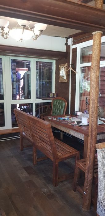 Распродаю мебель, КОВАННАЯ кровать,2800 на 2400, ДУБОВЫЕ столы стулья