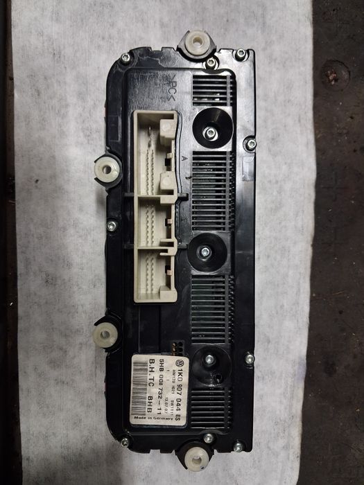 Panel sterowania klimatyzacji VW