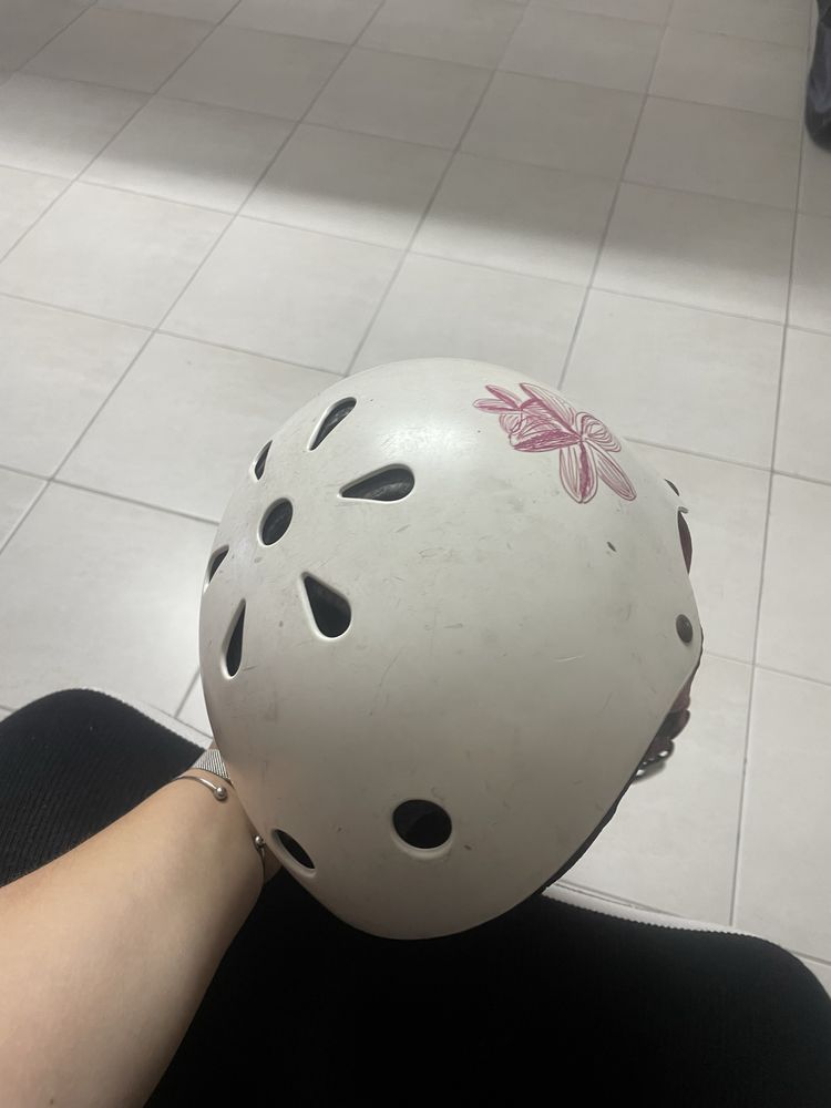 Capacete de crianca