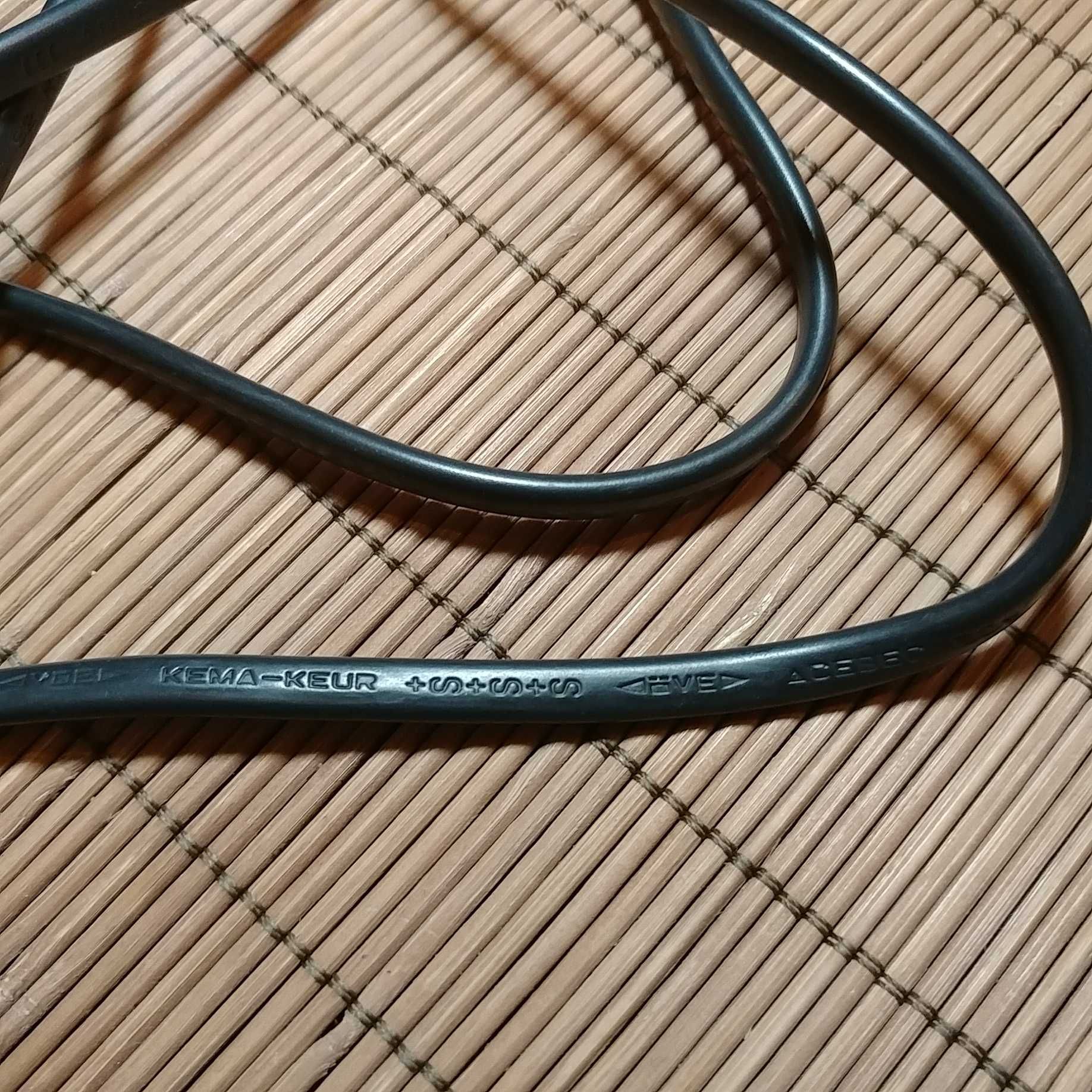 шнур/кабель/провод с вилкой