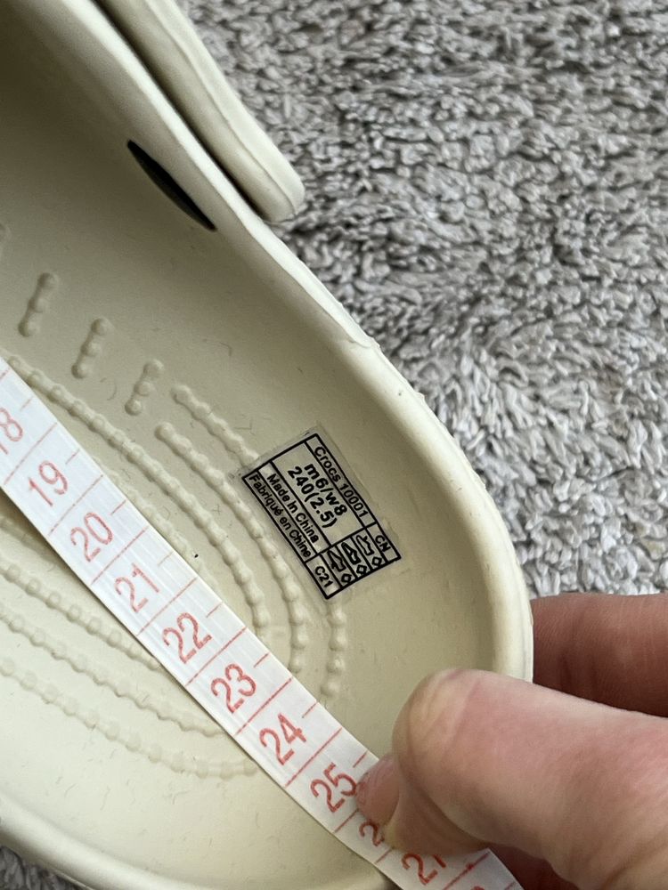 Крокси Crocs M6 W8 24,0 см жіночі шльопанці бежеві 38 р
