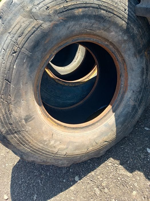 Opony 20-24 Michelin ładowarka hanomag ahlmann zettelmeyer 22/70-24