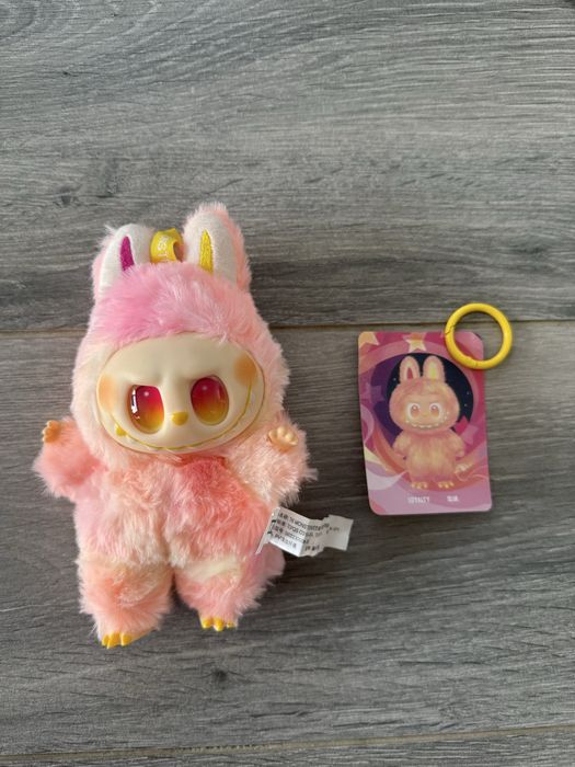 Labubu embalado e selado