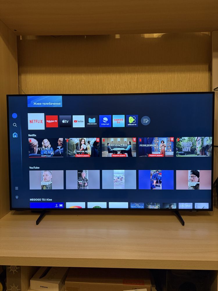 Телевизор Samsung UE50BU8002KXXH