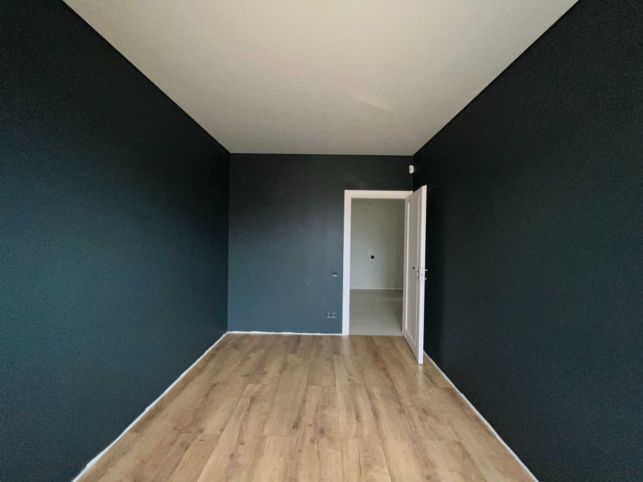 Одноповерховий будинок з частковим ремонтом та гаражем-масив Фортовий!