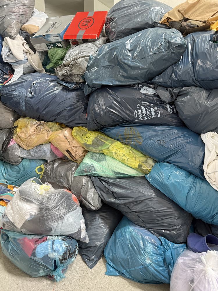 Odzież niesortowana z niemiec d2d MIX 10 ton 1.5 netto kg