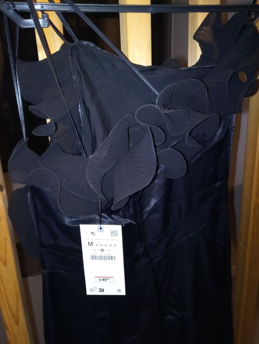 Macacão com folhos Zara