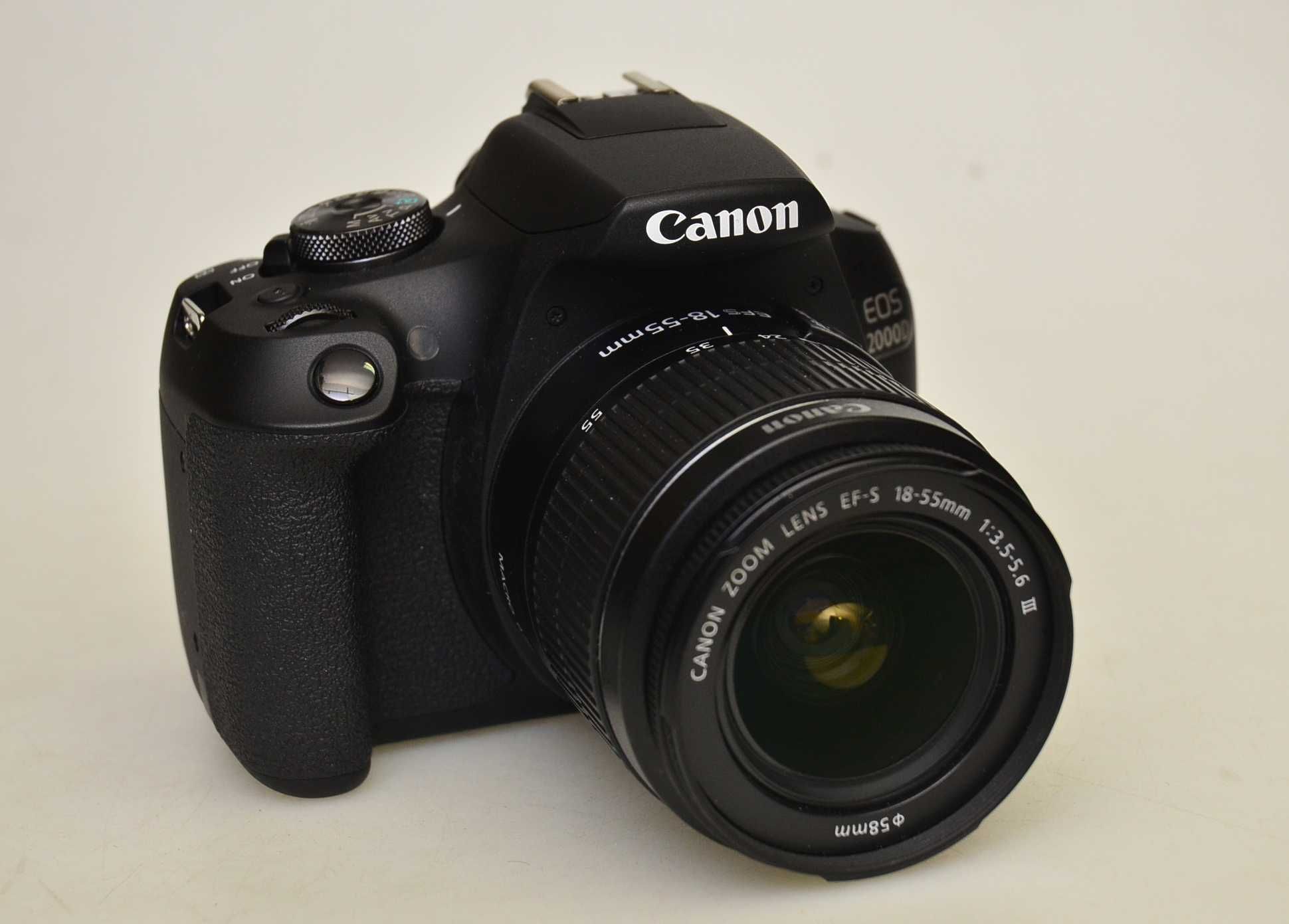 Canon EOS 2000D + EF-S 18-55 III JAK NOWY Przebieg tylko 1066 zdjęć