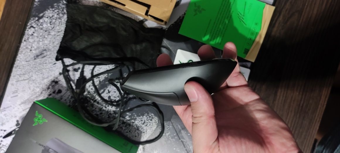Продам свою мышку, игровую, проводную Razer Deathadder v3