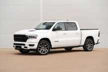 RAM 1500 Sport / Pneumatyka / Wysuwane progi / Full opcja / Faktura VAT 23% /