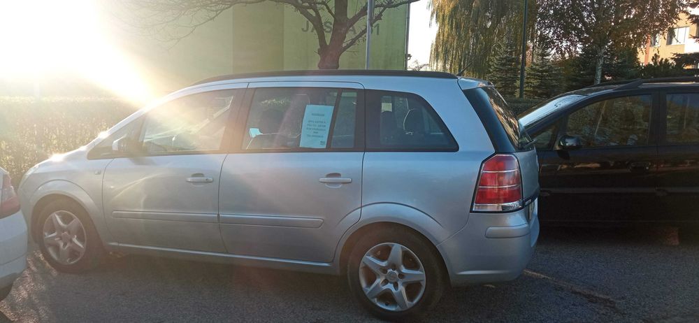 Opel Zafira 1.8 benzyna