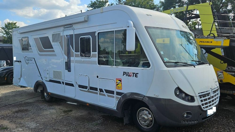 Mercedes-Benz Pilote  Mercedes Pilote