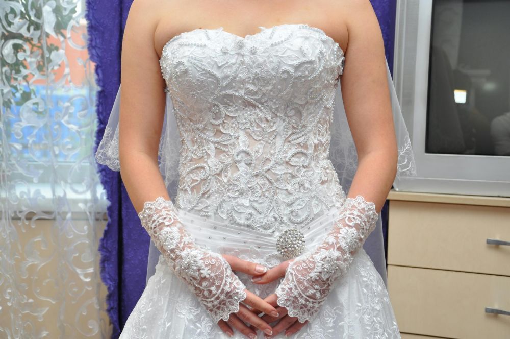 Весільна сукня, плаття.