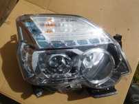 Nissan X-Trail T31 Lampa Przód Nissan X-Trail Soczewka Oryginał