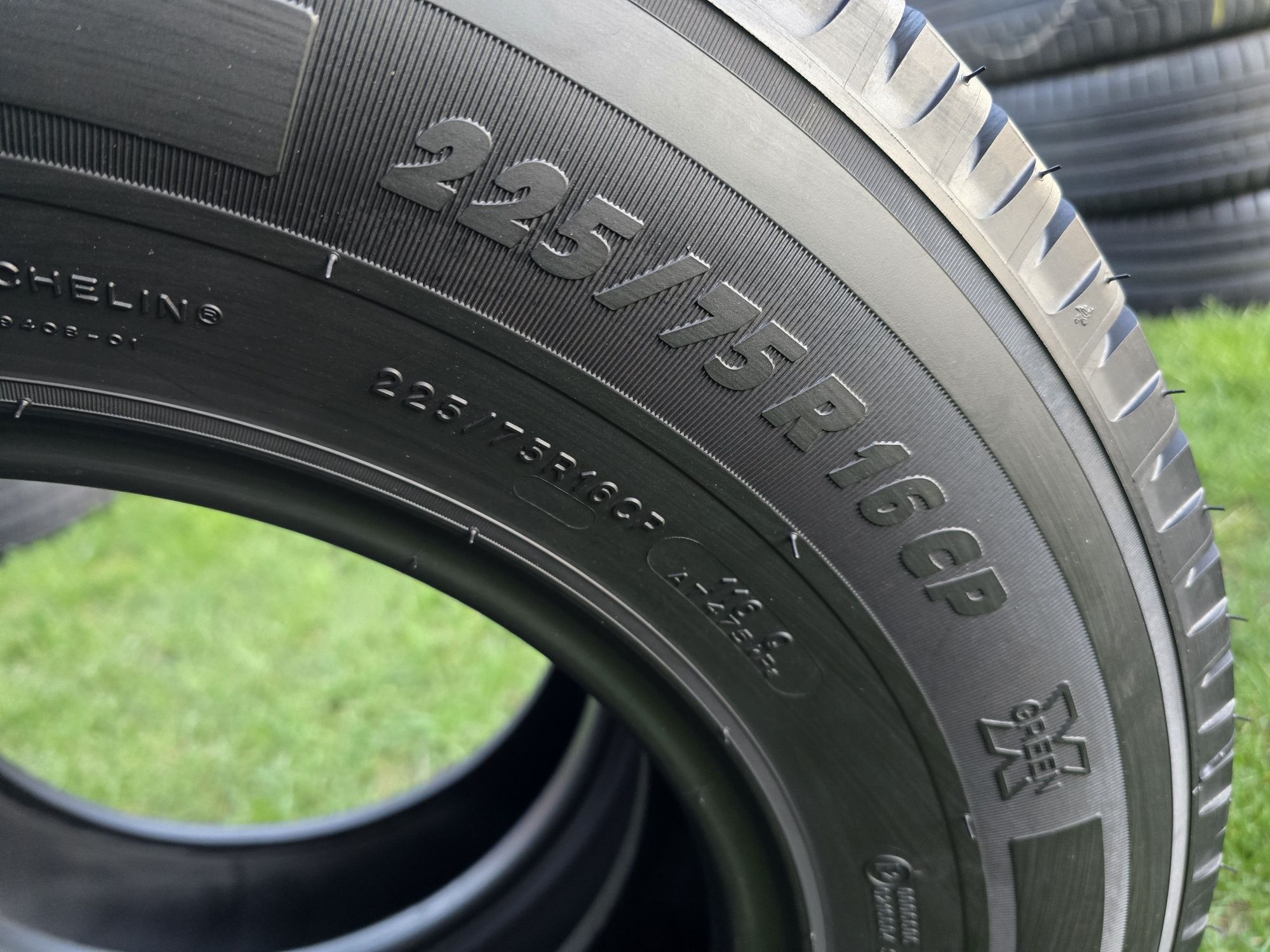 225/75/16 c Michelin Agilis Camping,  demo   z 21r super para