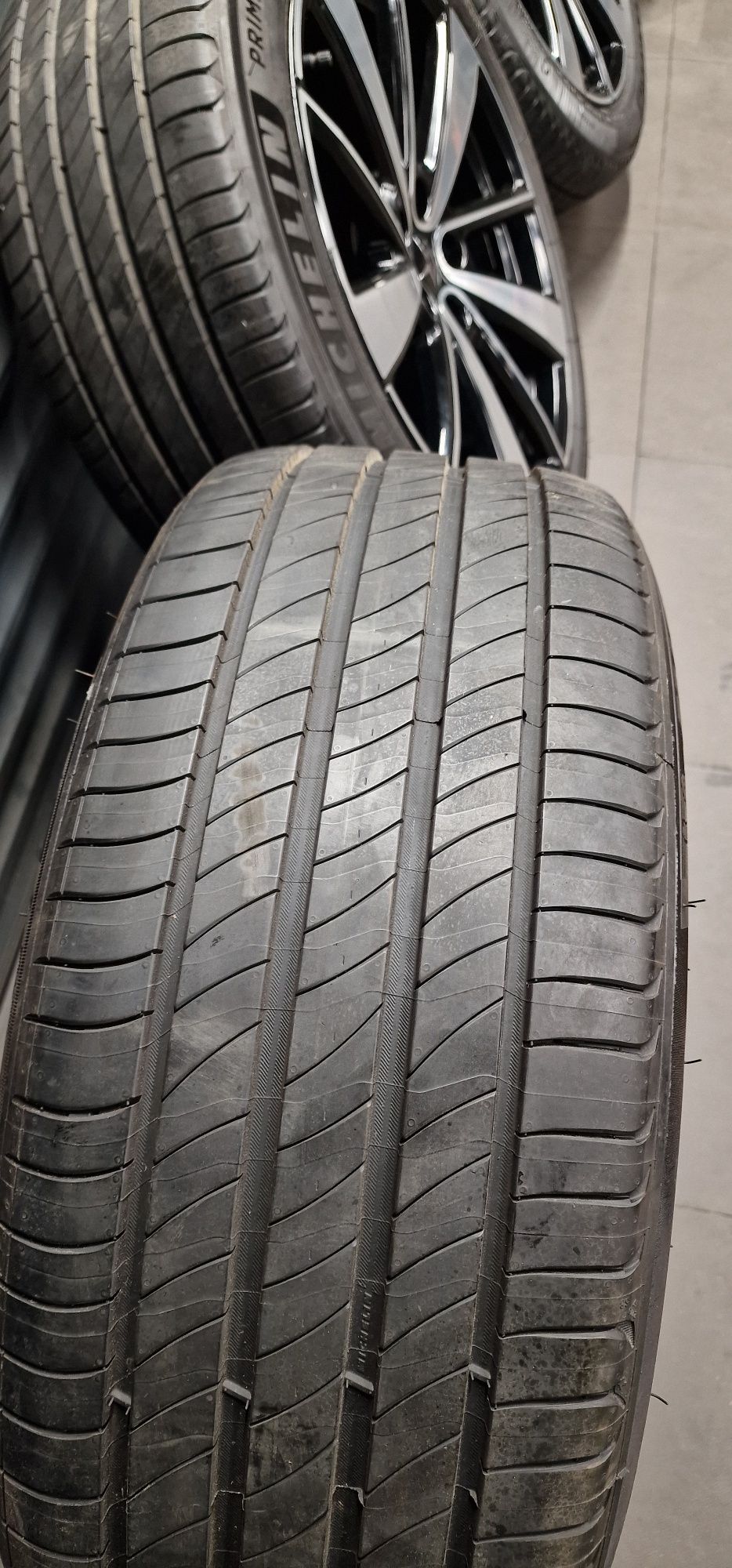 Koła letnie VOLVO POLESTAR 245/45 R19  2x8 2x9 Oryginał