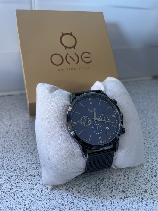 Relógio ONE.