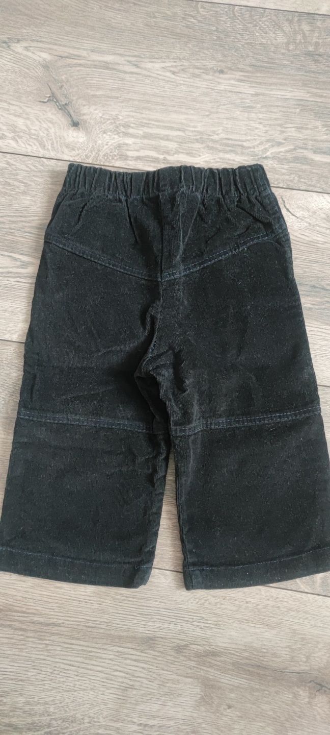 Spodnie czarne sztruks 80