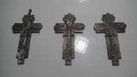 Crucifixos em metal