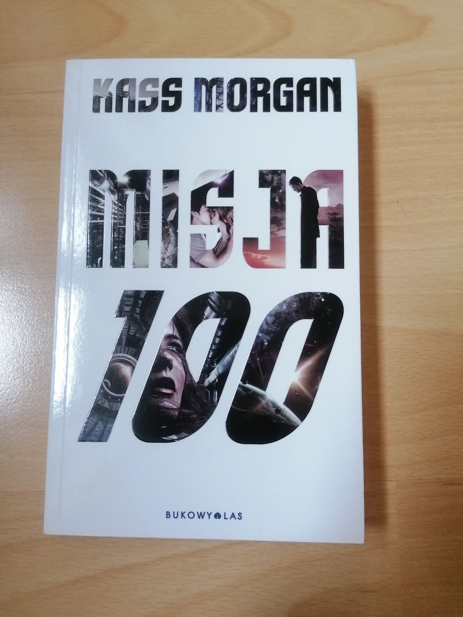 "Misja 100" Kass Morgan