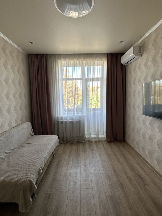 Продается 2 комнатная квартира. Центр. Славянск.