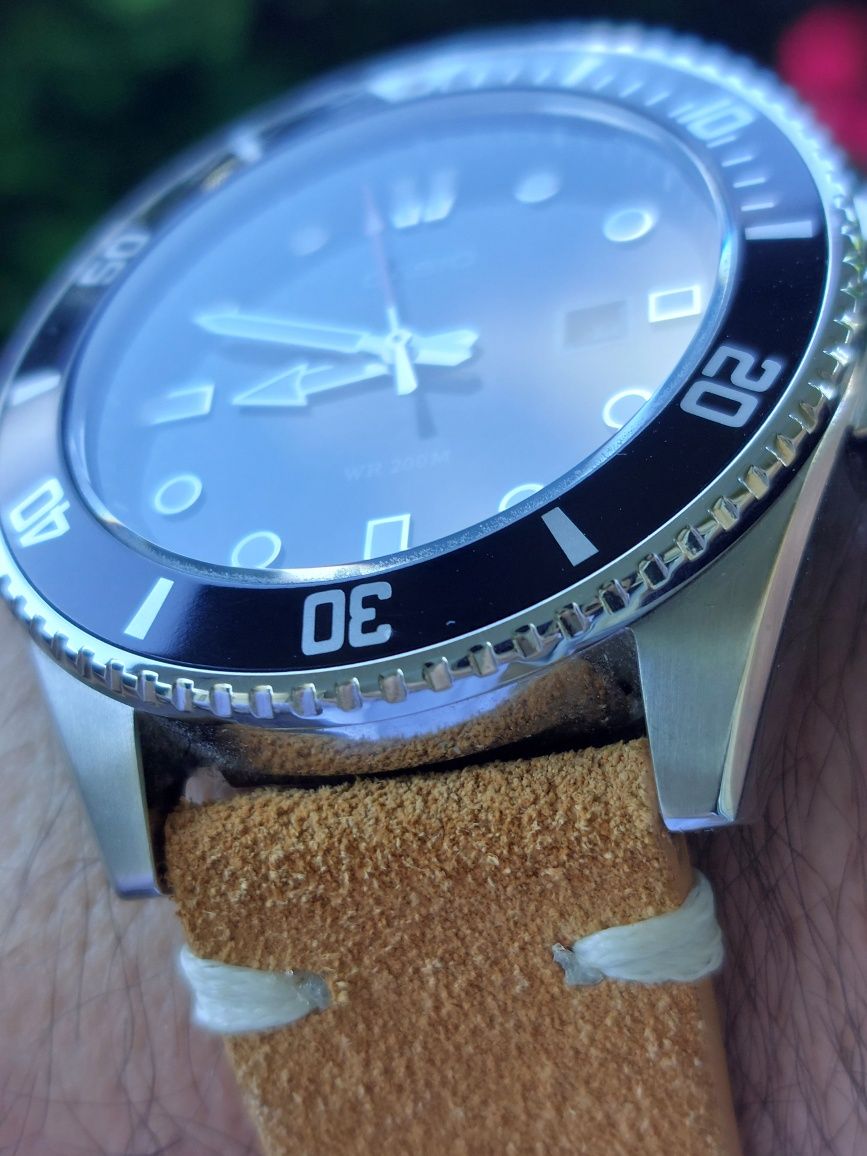 Zegarek diver Casio MDV-107 Duro