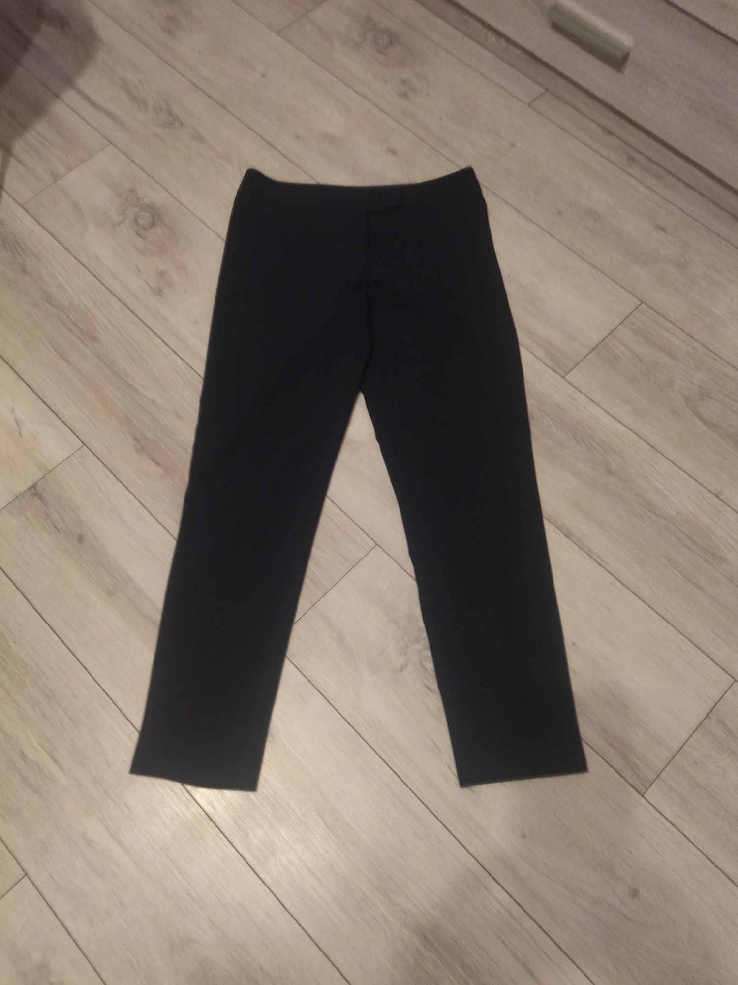 Spodnie czarne George- stan nowe r.38