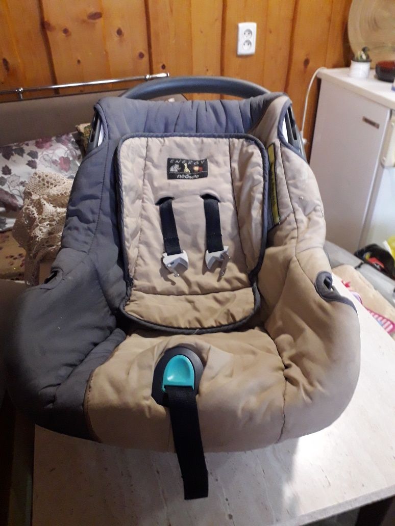 Корзинка-крісло для немовляти