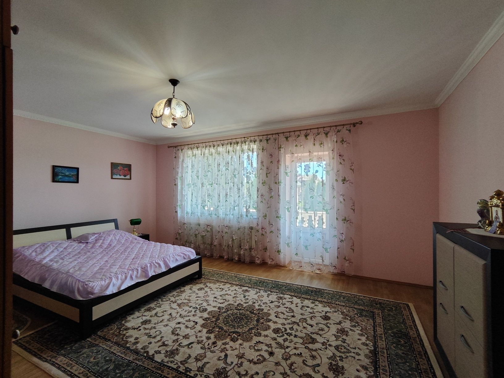 = Продам будинок в місті