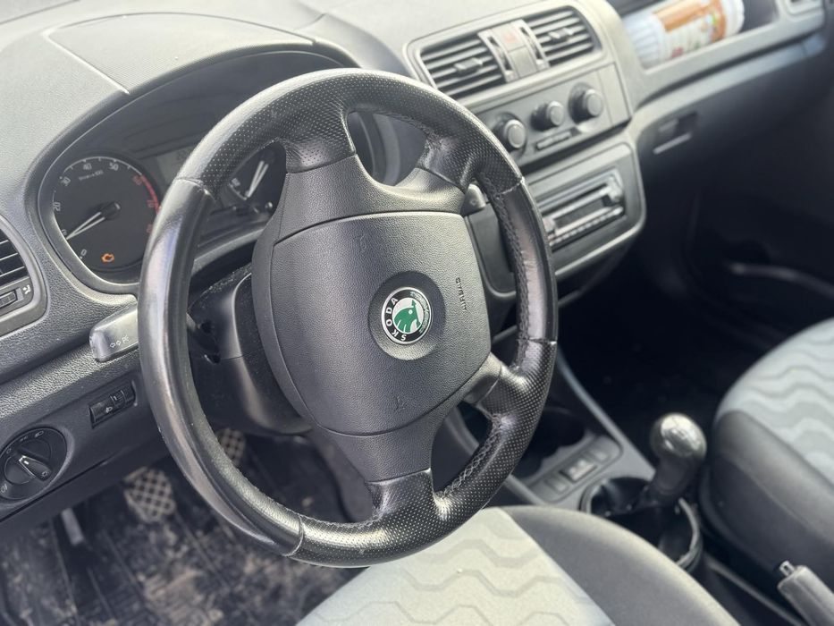 Шкода фабія бензин