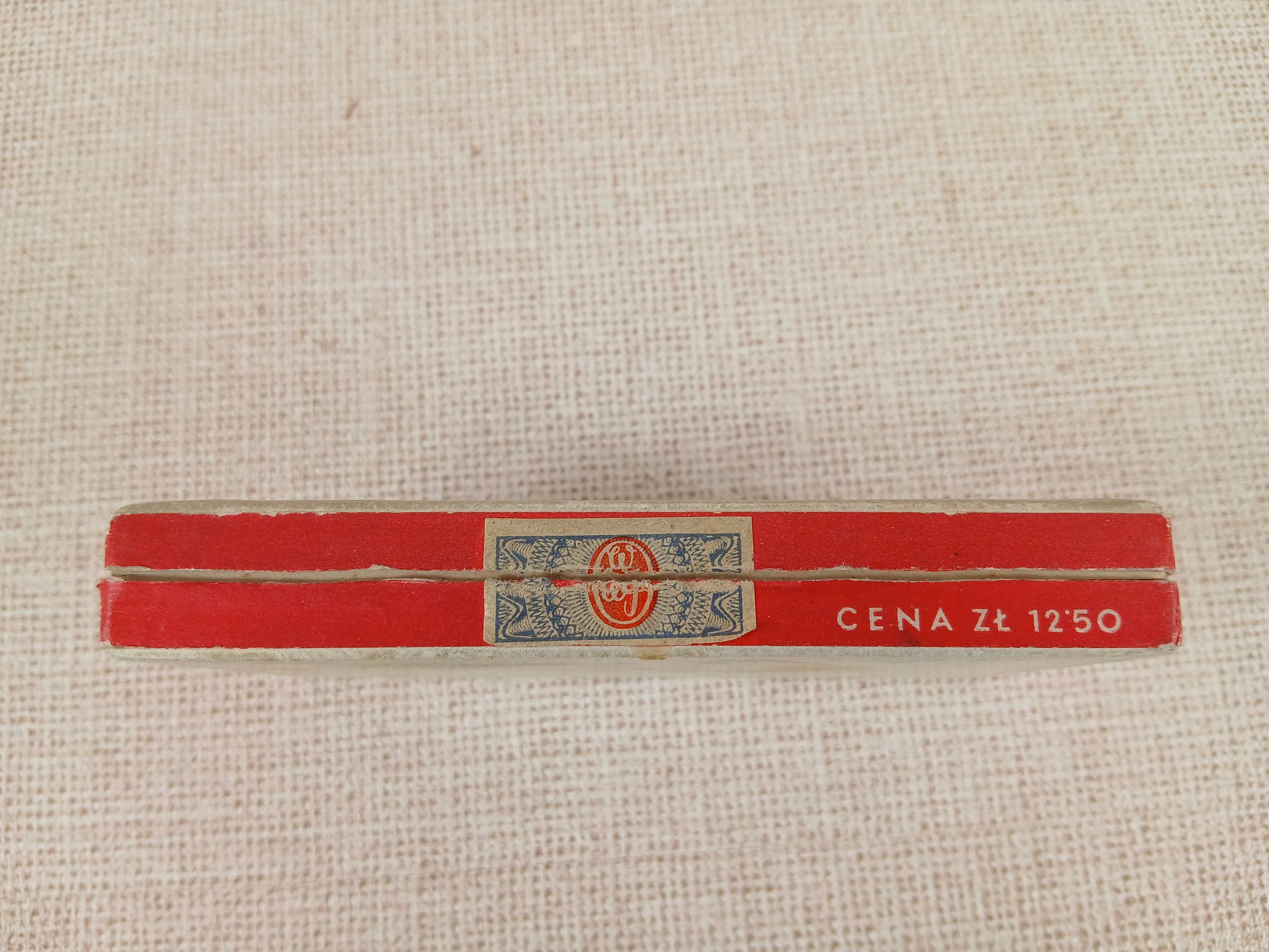 Stare pudełko po papierosach WAWEL z banderolą PRL Papierosy Wrocław