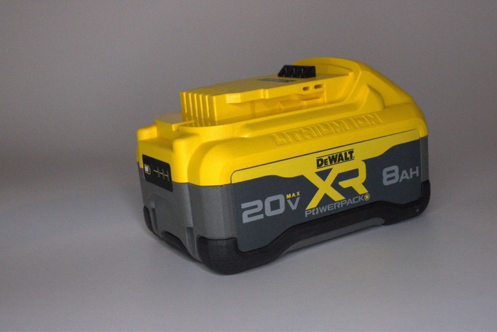 Акумулятор Dewalt PowerPack XR 18v/20v Tabless 8Ah (8000mah)