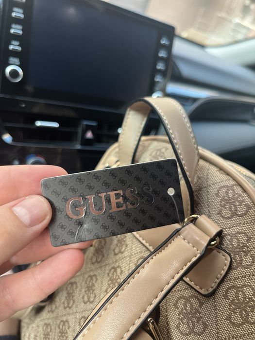 Рюкзак Guess Manhattan Large Backpack