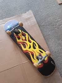 Skateboard - fire print