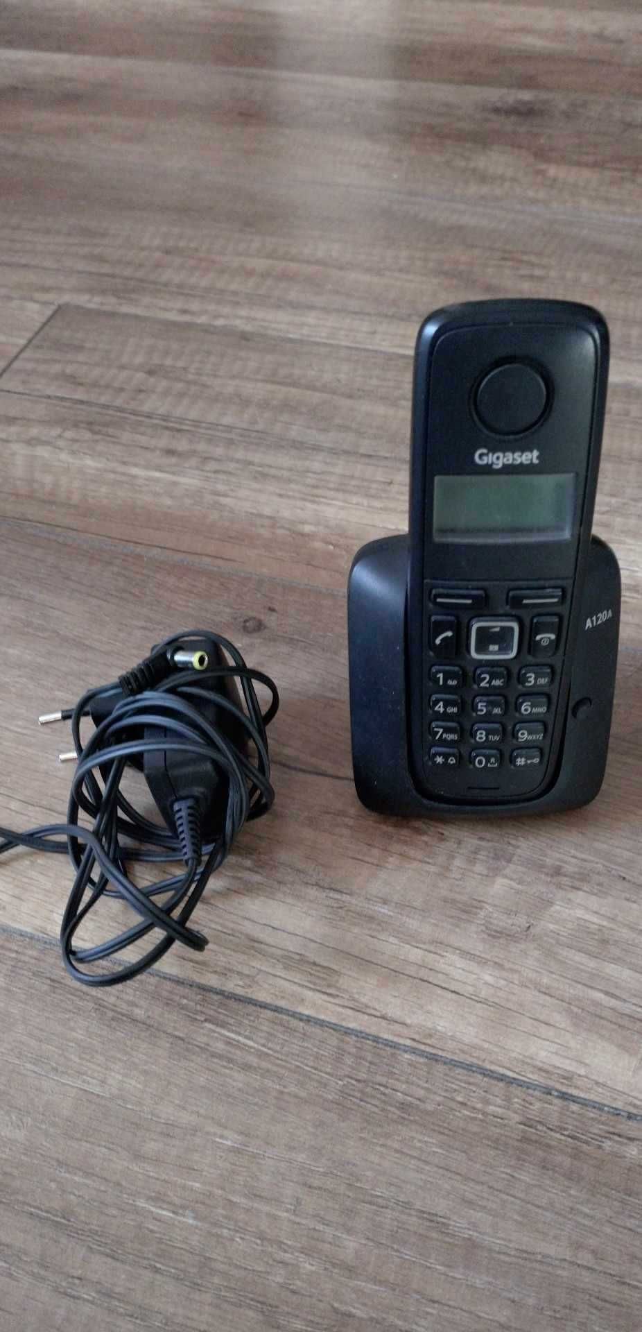 Telefon Gigaset A120A ze stacją dokującą