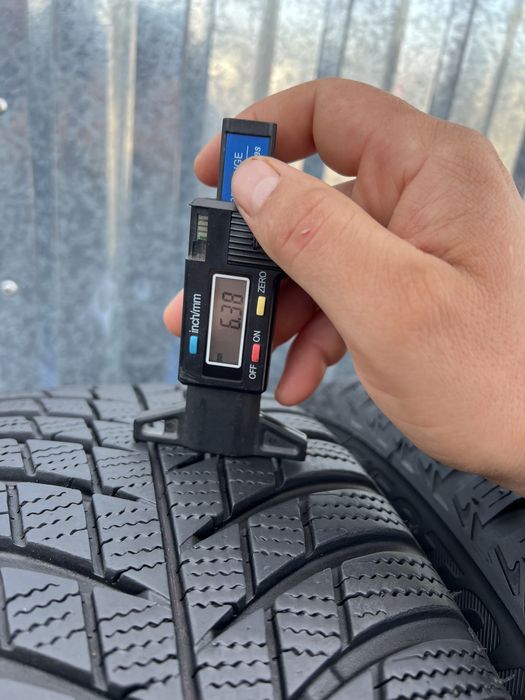 185/60 R15 Bridgestone Blizzak LM 001